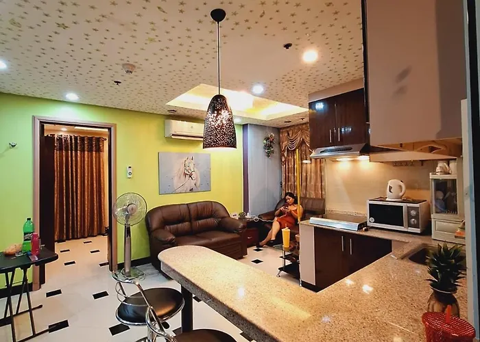 Two Bedrooms In Birch Tower With Pool Апартаменты *